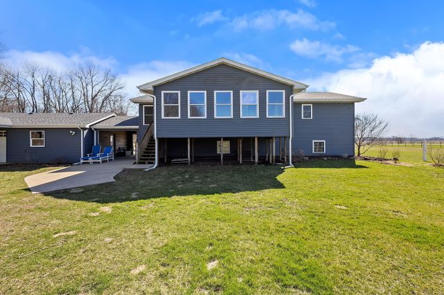 2892 E 800 N, Lake Village, IN 46349