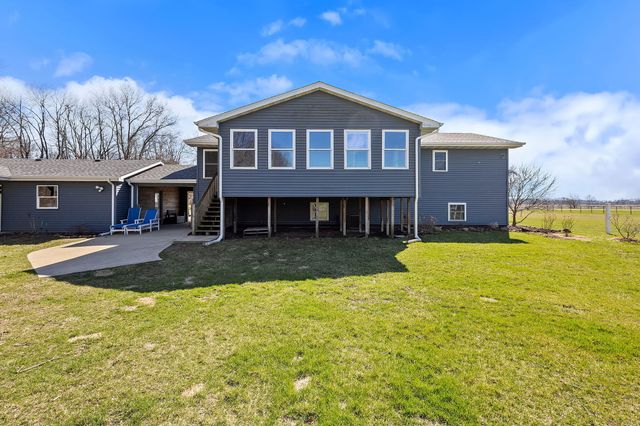 2892 E 800 N, Lake Village, IN 46349