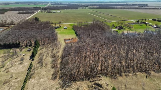 2892 E 800 N, Lake Village, IN 46349