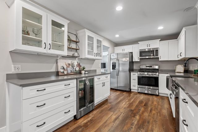 2892 E 800 N, Lake Village, IN 46349