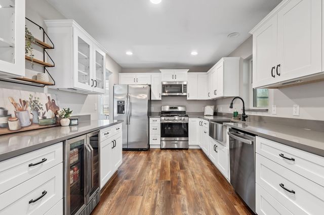 2892 E 800 N, Lake Village, IN 46349