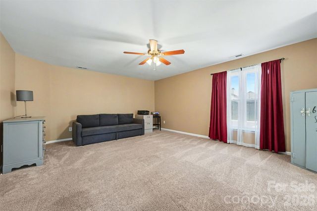 586 Gatsby Place NW 84, Concord, NC 28027