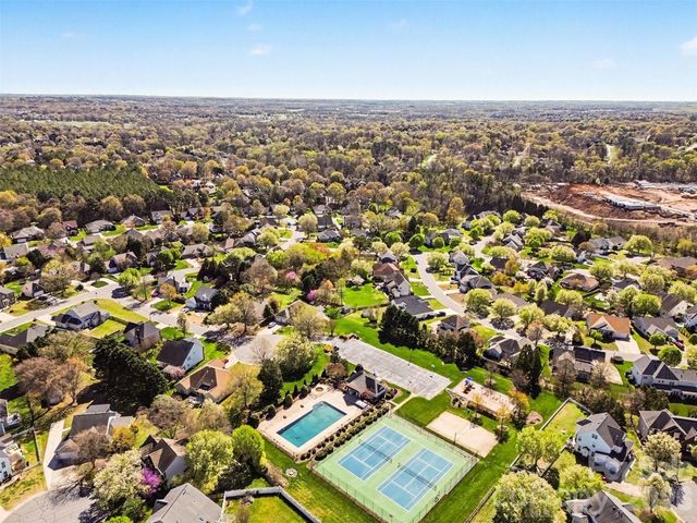 586 Gatsby Place NW 84, Concord, NC 28027