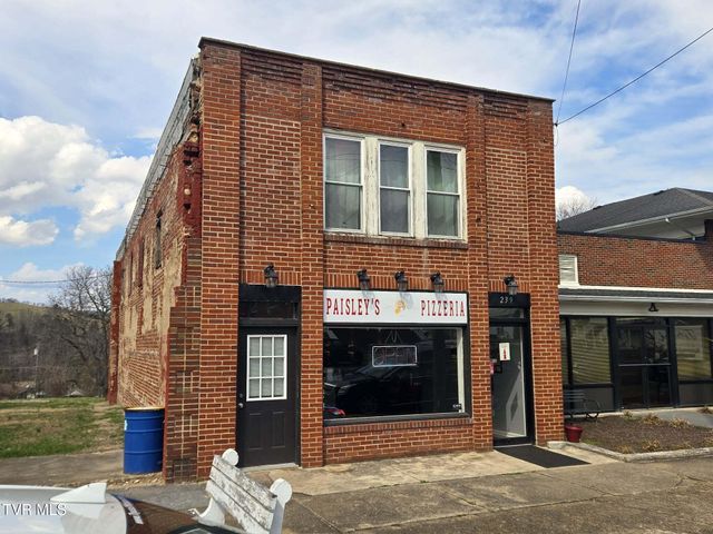 239 Main Street, Bluff City, TN 37618