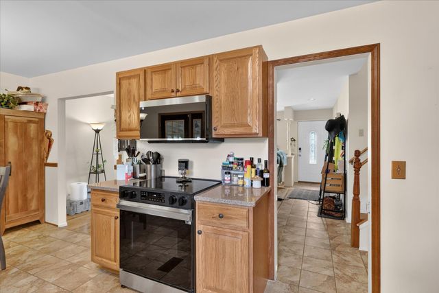 1408 Regina Avenue, Portage, MI 49024
