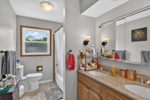 1408 Regina Avenue, Portage, MI 49024