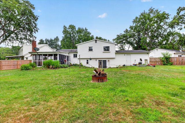 1408 Regina Avenue, Portage, MI 49024