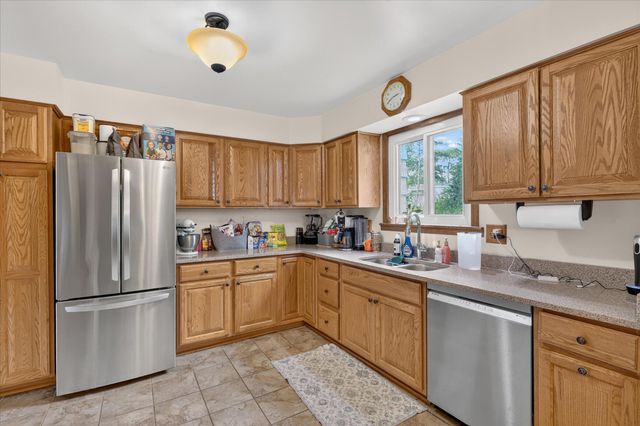 1408 Regina Avenue, Portage, MI 49024