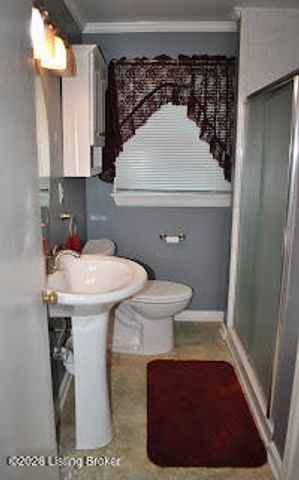 2227 Mary Catherine Dr, Louisville, KY 40216