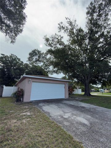 11001 LONGHILL DRIVE N, Pinellas Park, FL 33782
