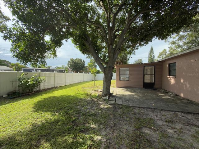 11001 LONGHILL DRIVE N, Pinellas Park, FL 33782