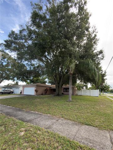 11001 LONGHILL DRIVE N, Pinellas Park, FL 33782