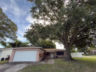 11001 LONGHILL DRIVE N, Pinellas Park, FL 33782