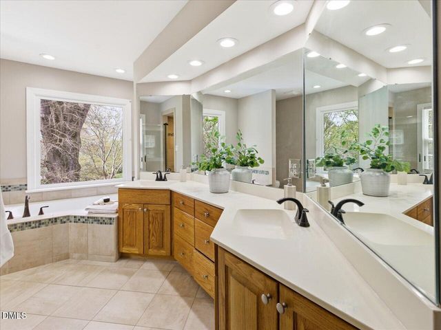 107 Glenrose Lane, Cary, NC 27518