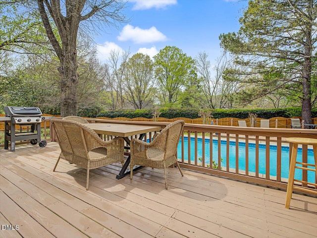 107 Glenrose Lane, Cary, NC 27518