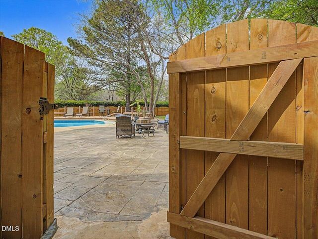 107 Glenrose Lane, Cary, NC 27518