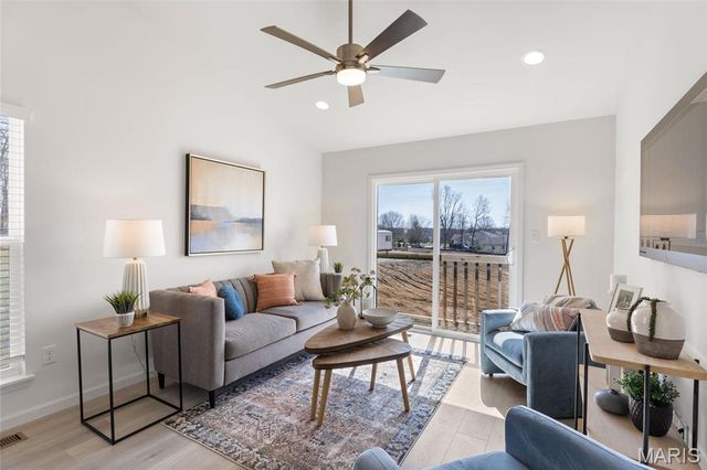 381 Olympic Drive, Gray Summit, MO 63069