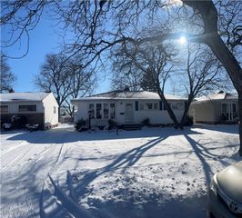 15712 Morning Star Avenue, Maple Heights, OH 44137