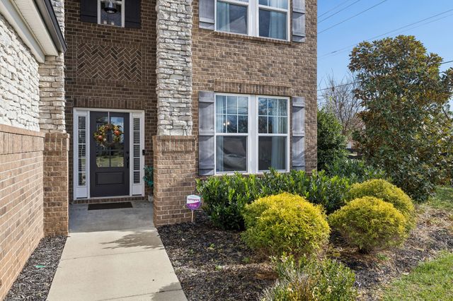 2904 Pomoa Pl, Murfreesboro, TN 37130