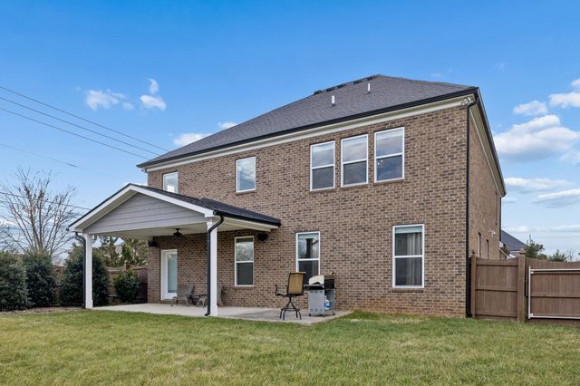 2904 Pomoa Pl, Murfreesboro, TN 37130