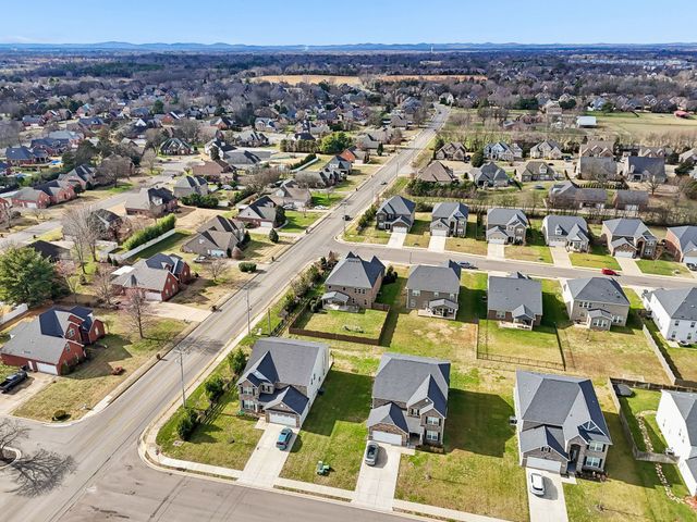 2904 Pomoa Pl, Murfreesboro, TN 37130