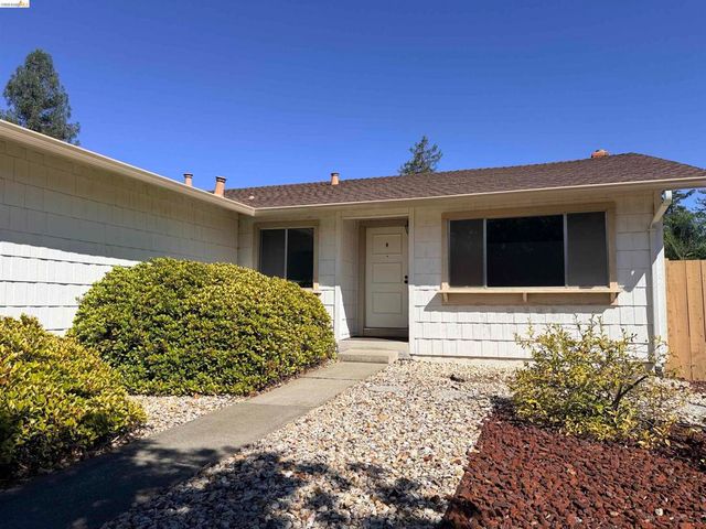 119 Clear Creek Ct, Martinez, CA 94553