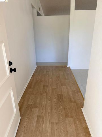 119 Clear Creek Ct, Martinez, CA 94553