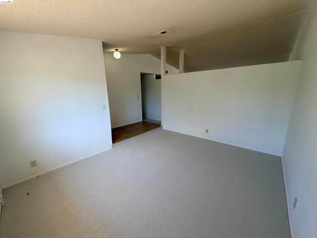 119 Clear Creek Ct, Martinez, CA 94553