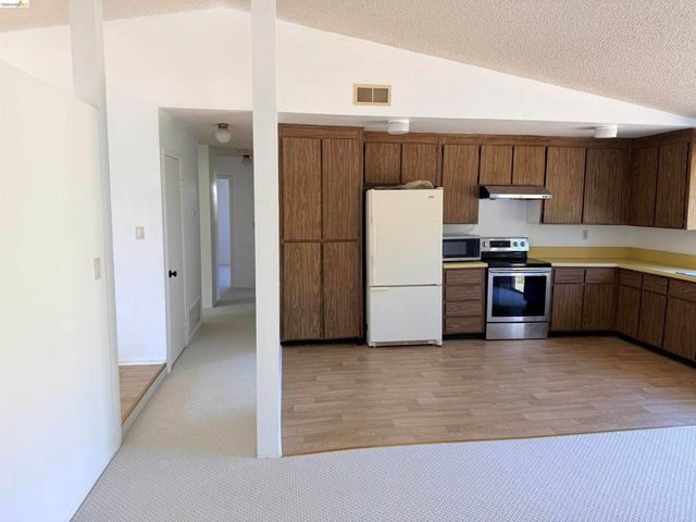 119 Clear Creek Ct, Martinez, CA 94553