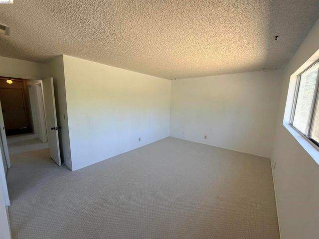 119 Clear Creek Ct, Martinez, CA 94553