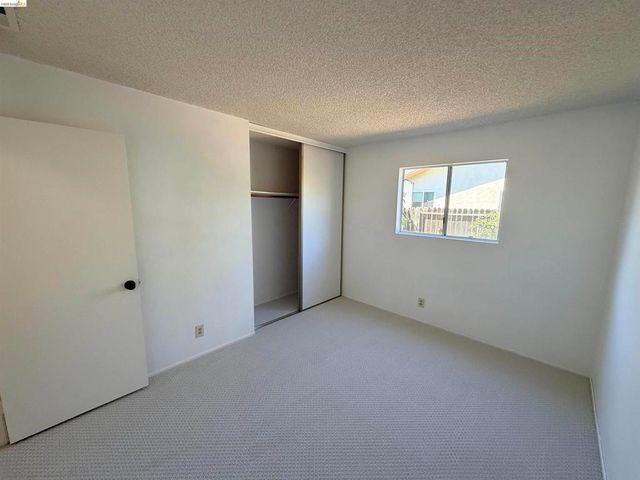 119 Clear Creek Ct, Martinez, CA 94553