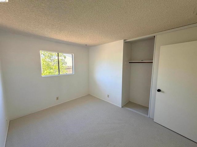 119 Clear Creek Ct, Martinez, CA 94553