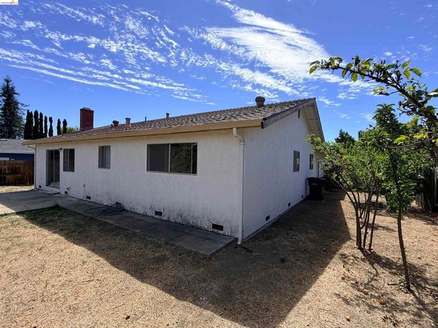 119 Clear Creek Ct, Martinez, CA 94553