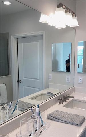 2555 Seychelles DR 402, Naples, FL 34112