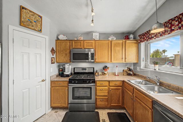 9255 E ELLIS Street, Mesa, AZ 85207
