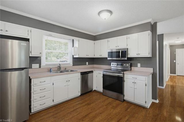 117 Peachtree Lane, King, NC 27021