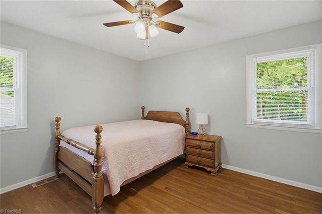 117 Peachtree Lane, King, NC 27021