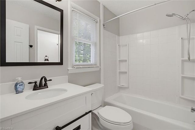 117 Peachtree Lane, King, NC 27021