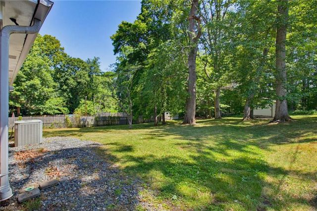 117 Peachtree Lane, King, NC 27021