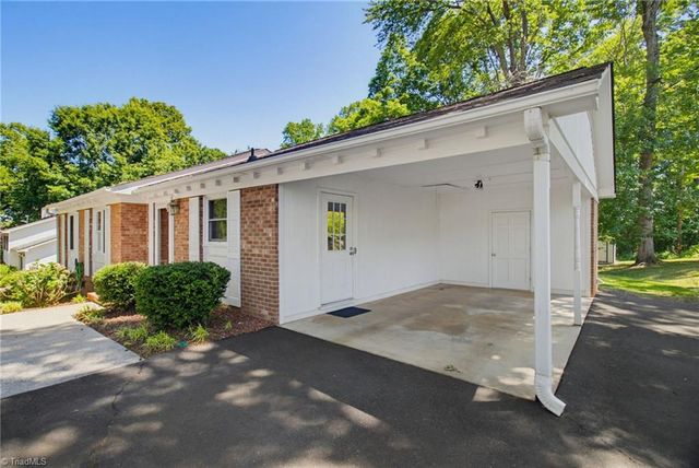 117 Peachtree Lane, King, NC 27021