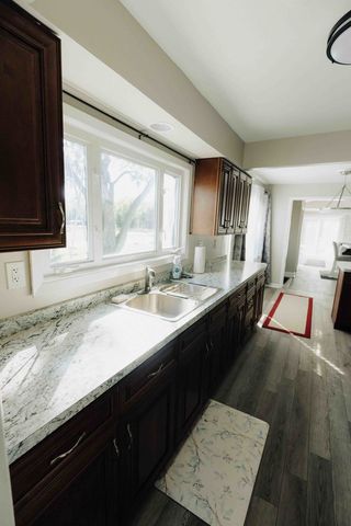 27044 W Sunset Avenue, Antioch, IL 60002