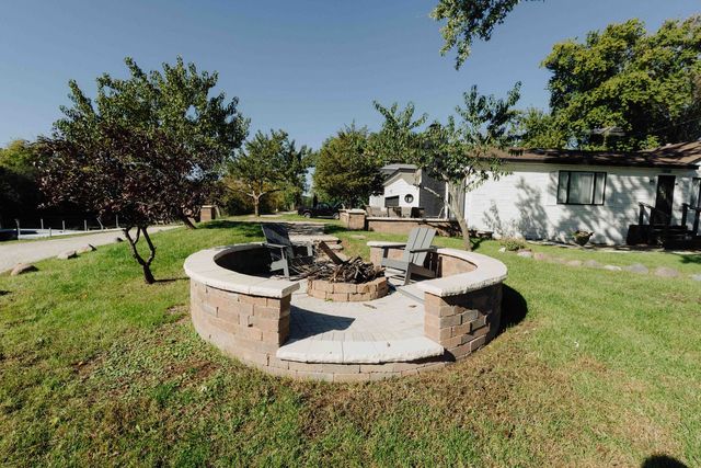 27044 W Sunset Avenue, Antioch, IL 60002