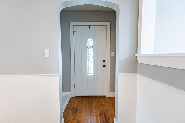 2546 West Walnut Street, Springfield, MO 65806