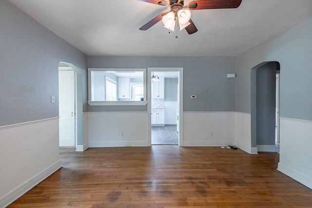2546 West Walnut Street, Springfield, MO 65806