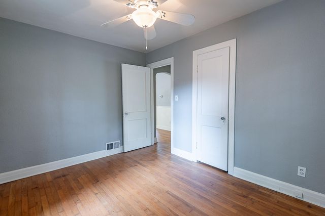 2546 West Walnut Street, Springfield, MO 65806