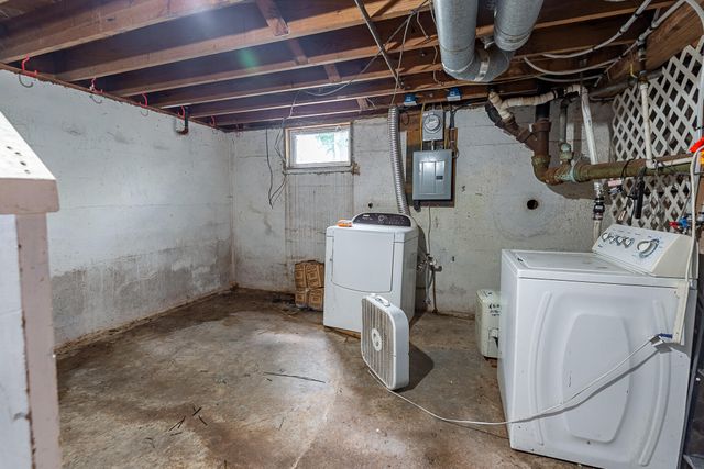 2546 West Walnut Street, Springfield, MO 65806