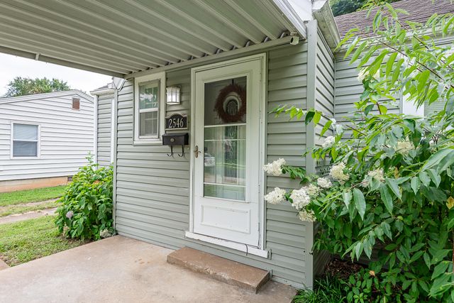 2546 West Walnut Street, Springfield, MO 65806