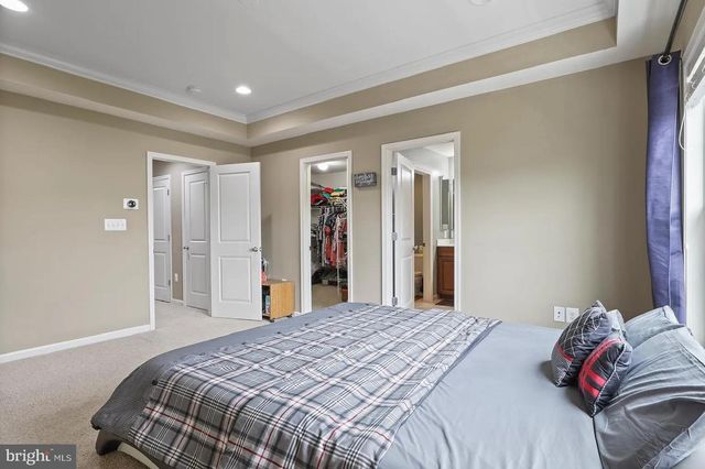 25097 CROXLEY GREEN SQ, Aldie, VA 20105