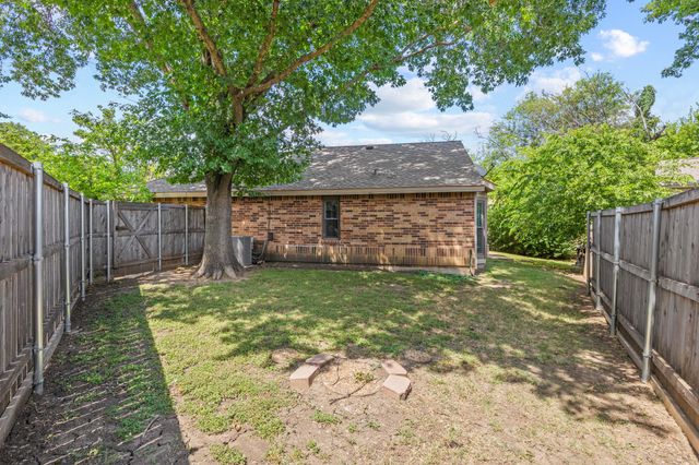 25 Brewster Court, Allen, TX 75002