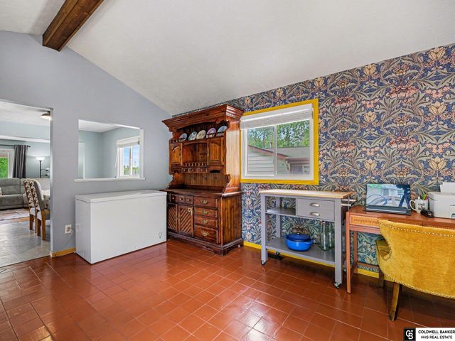 401 Garden Avenue, Bellevue, NE 68005